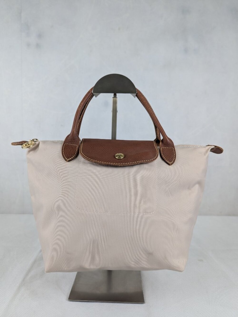 Pre-Loved Longchamp Le Pliage Lightweight Beige Nylon Tote Bag - Authentic